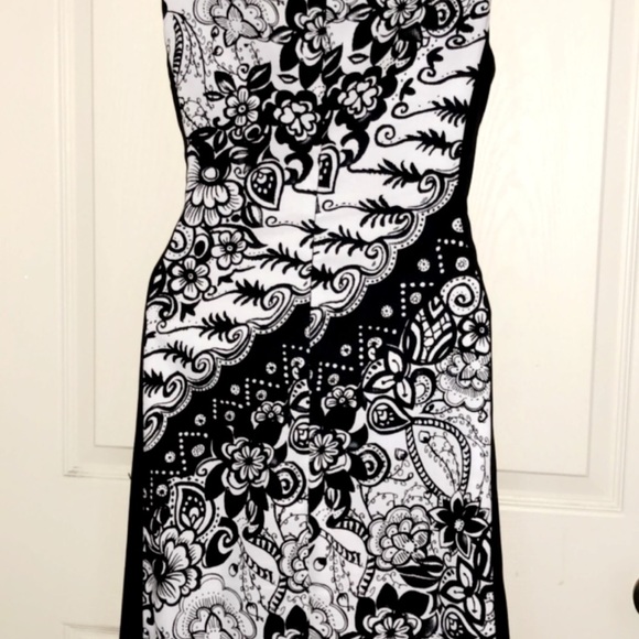 NWOT CONNECTED APPAREL Floral Dress - Picture 4 of 4
